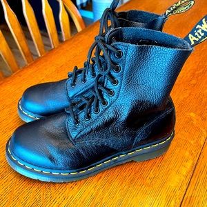 DR MARTENS PASCAL BLACK LADIES BOOTS, size 7